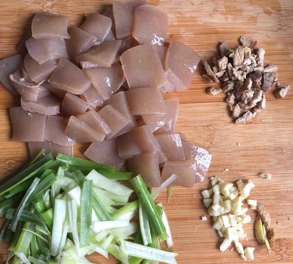 魔芋怎么炒着吃,炒魔芋怎么做好吃图4