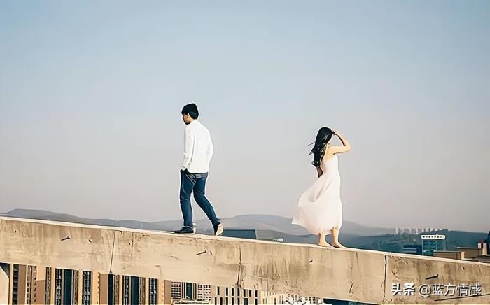 想离婚老公不肯离怎么办（老公出轨小三不肯回家）