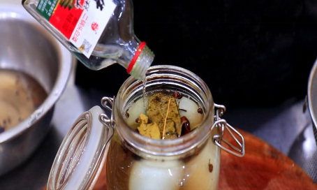 咸鸭蛋怎样做才流油,流油的咸鸭蛋是怎么做出来的?图7