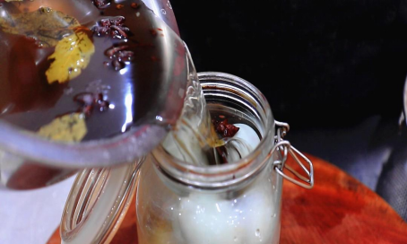 咸鸭蛋怎样做才流油,流油的咸鸭蛋是怎么做出来的?图6