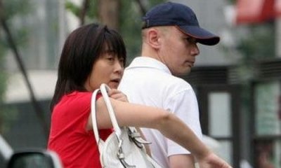 ​葛优躺沙发上为何那么销魂？因为有个好老婆