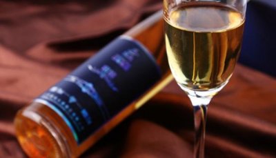 ​辽宁红冰葡萄酒要多少钱(辽宁五女山红冰葡萄酒价格)