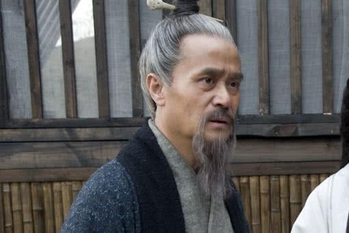 陆逊被困八卦阵时,诸葛亮的岳父为何要救下他?难道他背叛了蜀国