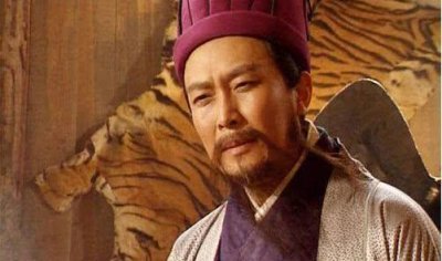 ​陆逊被困八卦阵时,诸葛亮的岳父为何要救下他?难道他背叛了蜀国