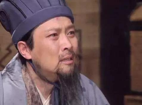 陆逊被困八卦阵时,诸葛亮的岳父为何要救下他?难道他背叛了蜀国