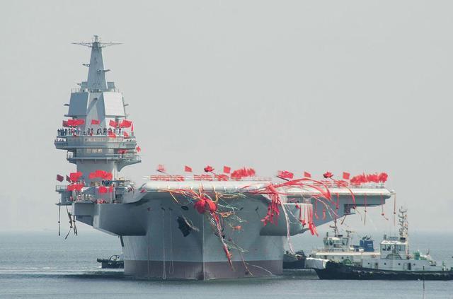 时机终于成熟！002型航母真正战力公开，性能远远领先辽宁舰