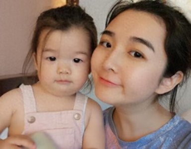 ​吴雅婷微博“晒娃”，丝毫不受离婚影响，网友：越来越漂亮了