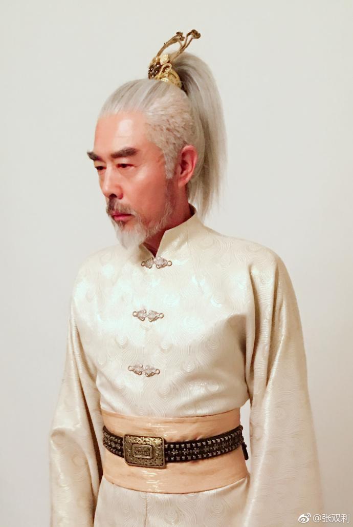 张双利，从未当过主角，却成了最帅的60岁男人