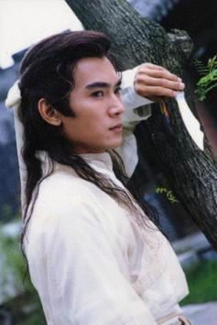 焦恩俊的六张剧照,其中有一张不是李寻欢,认出来的是真爱粉了