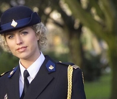 全球美女“警花”大比拼