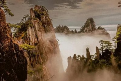 ​五岳归来不看山，黄山归来不看岳？黄山到底哪里这么出名呢