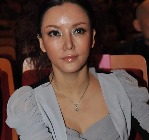 彭丹郑浩南大尺度出演