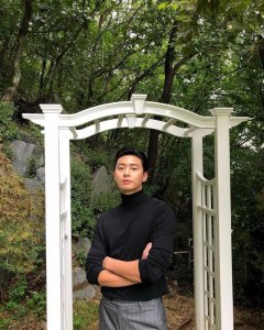 ​朴叙俊图片高清壁纸(从洗碗小哥到豪宅拥有者)