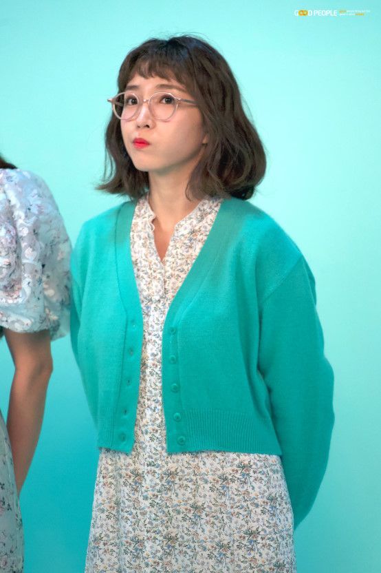 李初熙个人资料写真作品