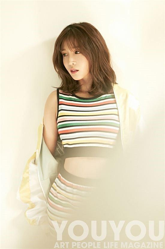 李初熙个人资料写真作品