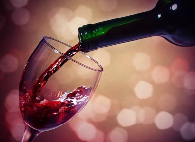 ​红酒开瓶可以放几天？听酒厂师傅说完，涨知识了