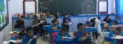 ​他曾任内蒙自治区政府原主席，2000年不幸因公殉职，享年62岁