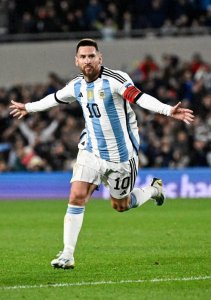 ​平心而论，最客观的世界足坛巨星排名应该是这样的