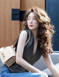 ​女明星惊艳美照—殷桃