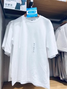 ​优衣库AIRism宽松圆领T恤，夏日清凉的“第二层肌肤”