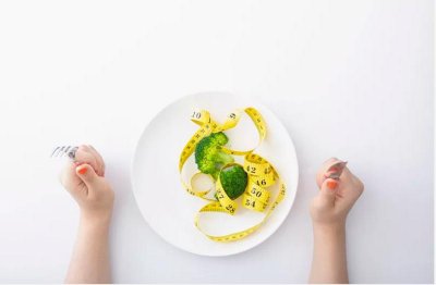 ​轻断食减肥的正确方法（远离“节后胖”，“5+2轻断食”了解一下）