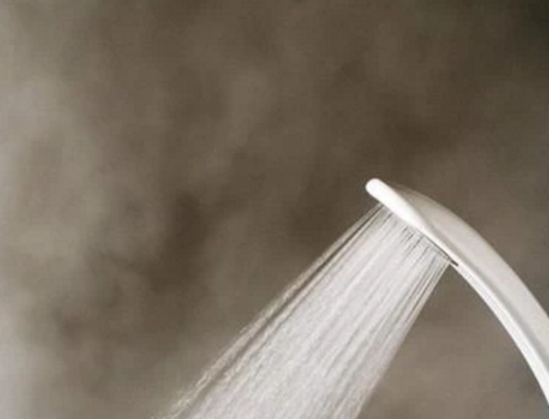 衣服上的装修胶咋处理,装修用的pvc胶不小心弄到衣服上怎么办图4