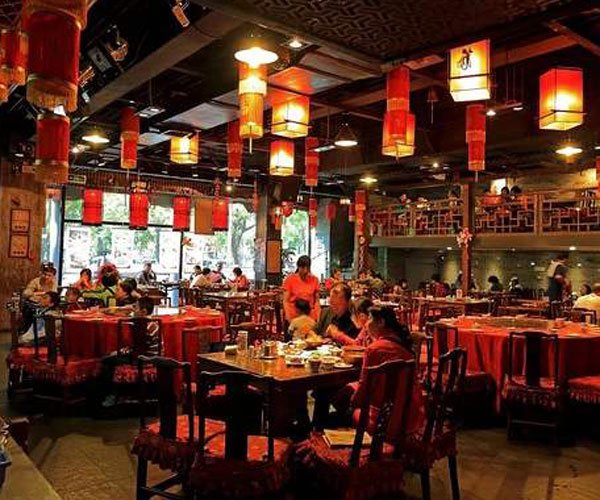 听云轩生意惨淡 一个人的品性决定他是否能走的长远