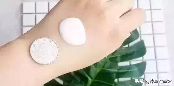 简单化妆步骤初学者淡妆（3分钟学会正确的化妆顺序）(7)