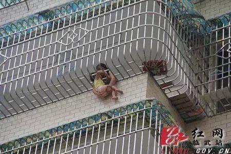 生活中应该注意的安全小常识（34个日常生活中致命）(17)