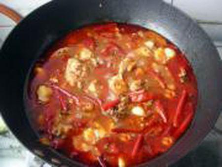 最正宗的川菜辣子鸡怎么做好吃？这道美味鲜嫩的家常不要太简单！