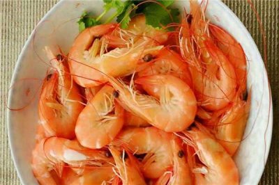 ​白水虾是冷水下锅还是开水下锅 白水虾需要去虾线吗