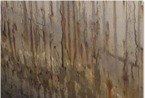 刚浇筑的混凝土路面结冰冻了怎么办