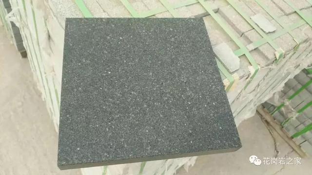 花岗岩的种类及配图大全(国内黑色花岗岩品种)(34)