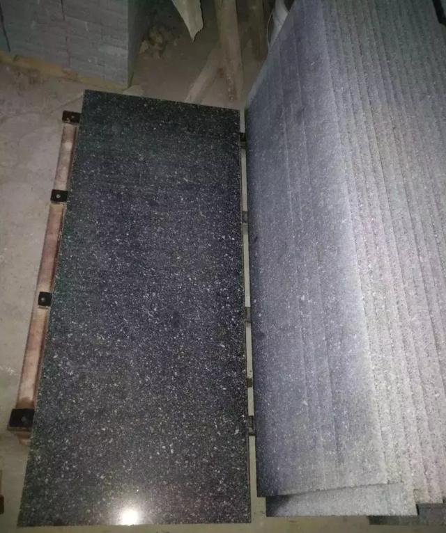 花岗岩的种类及配图大全(国内黑色花岗岩品种)(3)