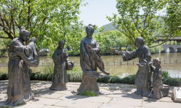 闭月羞花沉鱼落雁是哪四大美女,沉鱼落雁闭月羞花闭月指的是谁图4