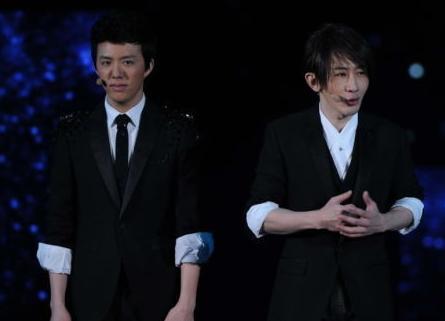 现在的刘谦怎么了(那刘谦这些年干嘛去了)(15)