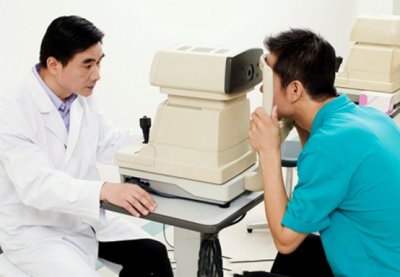 ​老花镜怎么选比较好（老花镜科普讲堂：老花镜要怎么选购？）