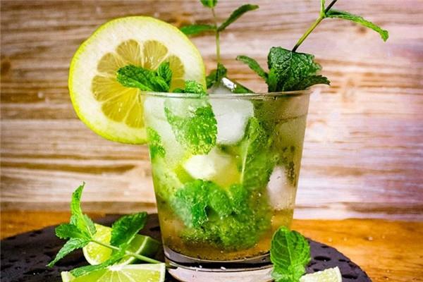 调酒六大基酒有哪些 常用的调酒基酒介绍