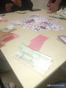 ​赌局背后的代价：一个女赌徒的沉沦与觉醒