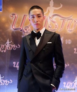 ​泰星Tor：13年情断，与圈外女友和平分手