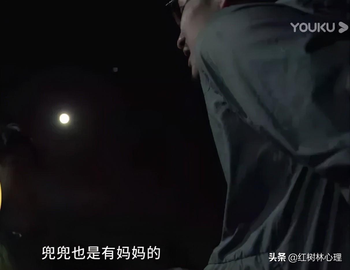 单亲和离异不同吗(离婚算不算单亲家庭)