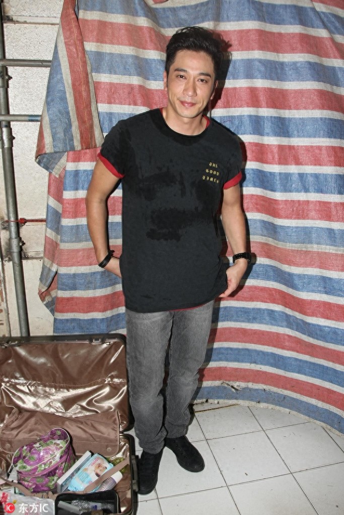 前女友张馨予结婚成为军嫂,旧爱吴卓羲机智回应还大方祝福