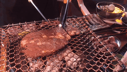 1、烤肉时注意控制好温度