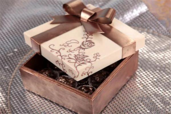 异地恋最佳十大礼物,让异地恋感动到哭的惊喜