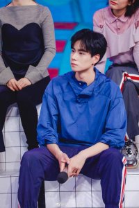 ​《快乐大本营》胡一天惊喜来袭，化身外卖小哥，专送奶茶