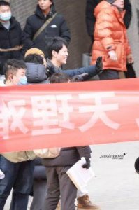 ​30岁后的秦俊杰：以三场动人哭戏，《凡人歌》揭示人生百态的深刻变革