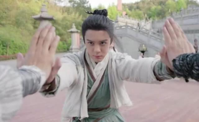 倚天屠龙记：杨逍、范遥的“逍遥二仙”，能不能打败玄冥二老？