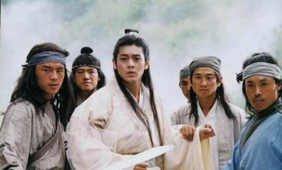 ​天龙八部中有一奇人被忽略，轻功天下第一，刚出场时无一败绩！