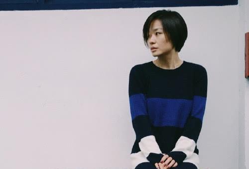 还记得《爱情公寓》Lisa榕？近照简直认不出，逆龄生长成少女