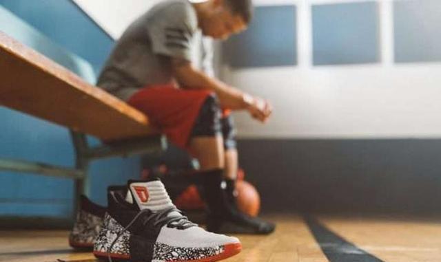 中国年主题球鞋又来一波, 看看这几双球鞋又展现出怎样的中国风!